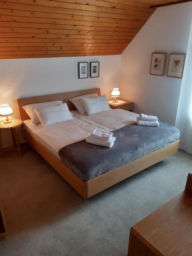 Sobe U Sirrc Bed & Breakfast Bled Bagian luar foto