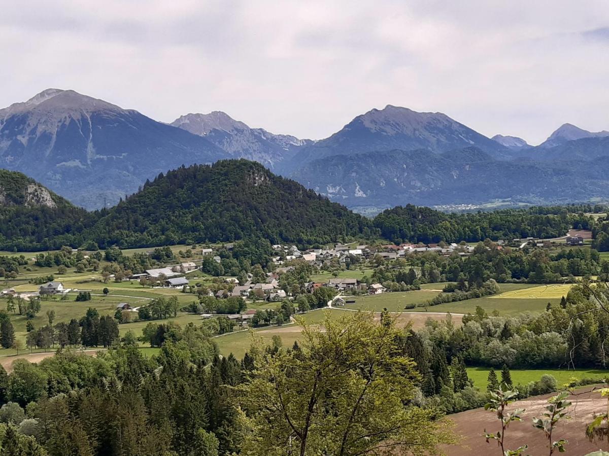 Sobe U Sirrc Bed & Breakfast Bled Bagian luar foto